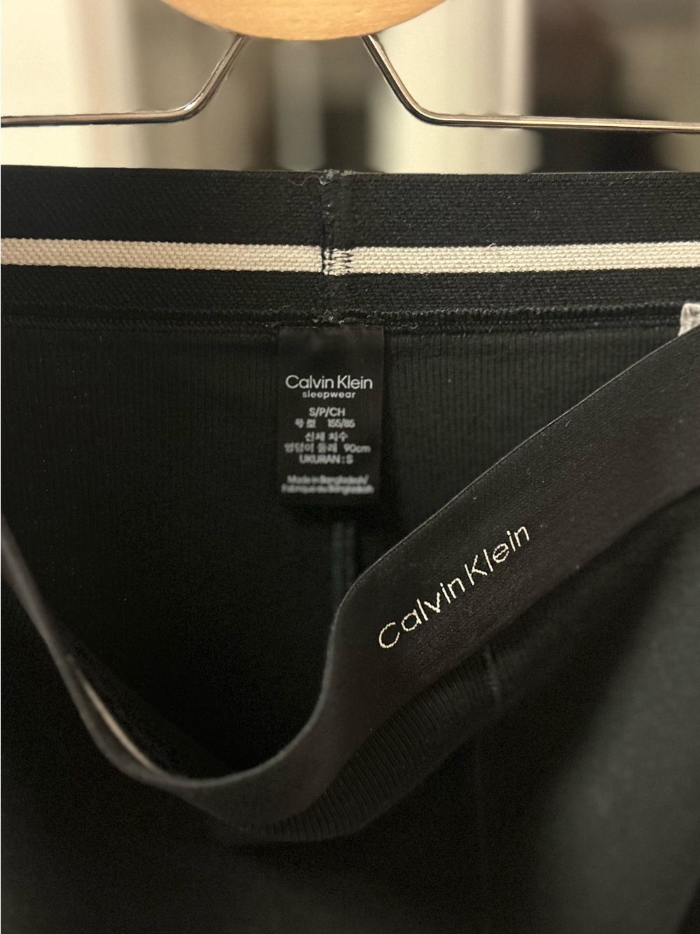Calvin Klein Black Ribbed High-Waist Shorts with Logo Waistband- New w/o Tags - Picture 6 of 6